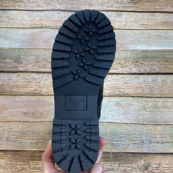Style Co Maariah Lace-Up Lug Sole Booti NWT - Picture 5 of 5